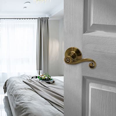 cerradura-de-manija-saura-thumb-1