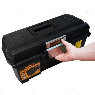 caja-de-plastico-para-herramientas-dwst24082-thumb-1