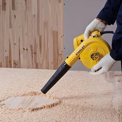 sopladoraaspiradora-600w-stanley-stpt600-thumb-1