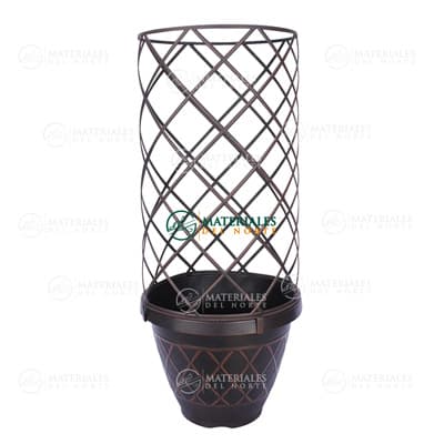 maceta-con-enrejado-para-plantas-trepadoras-hdr-054863